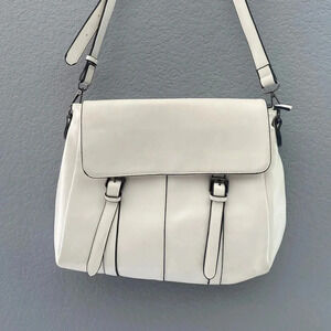 ❤️ Large Miztique White Shoulder Bag